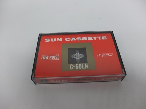 Sun cassette tape top - ln,